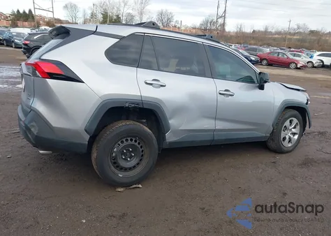 2021 Toyota Rav4 Le z USA, uszkodzony, nr VIN 2T3F1RFV0MC244619